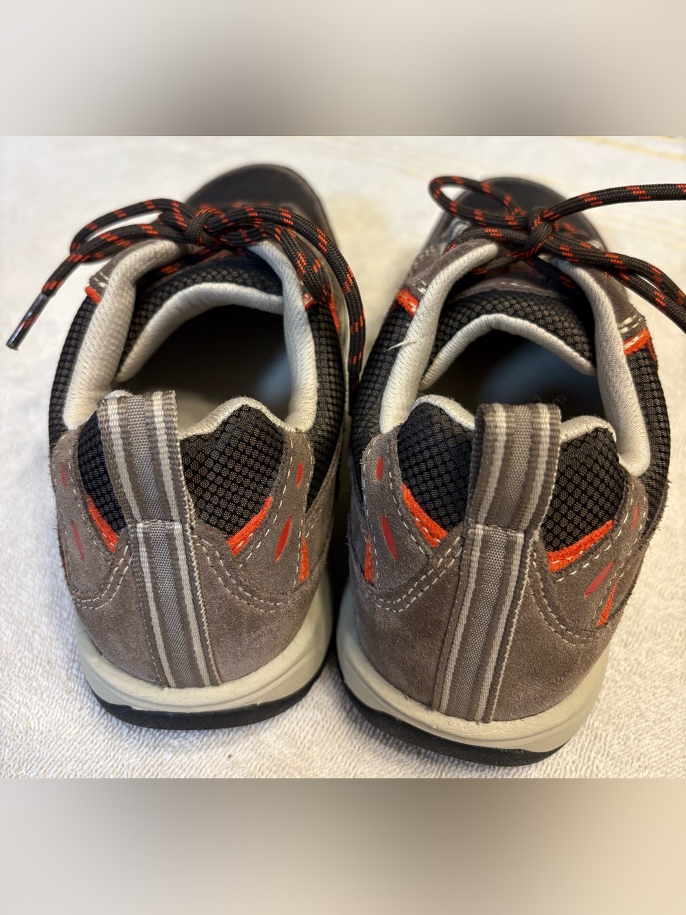 L.L. Bean TEK 2.5 Hiking Shoes
Women’s size 8 - Picture 4 of 6